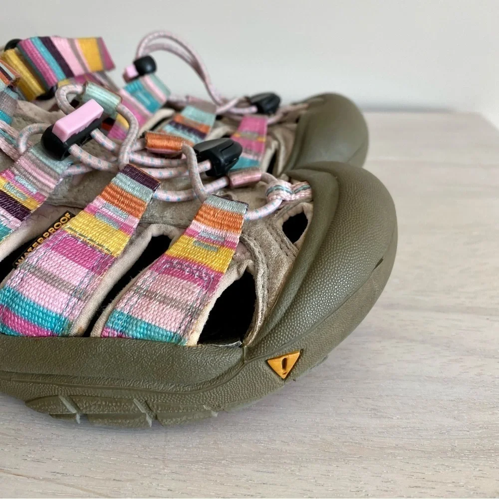 Keen Newport H2 Pink Pastel Stripe Rainbow Sandals Water Shoes Waterproof sz 3